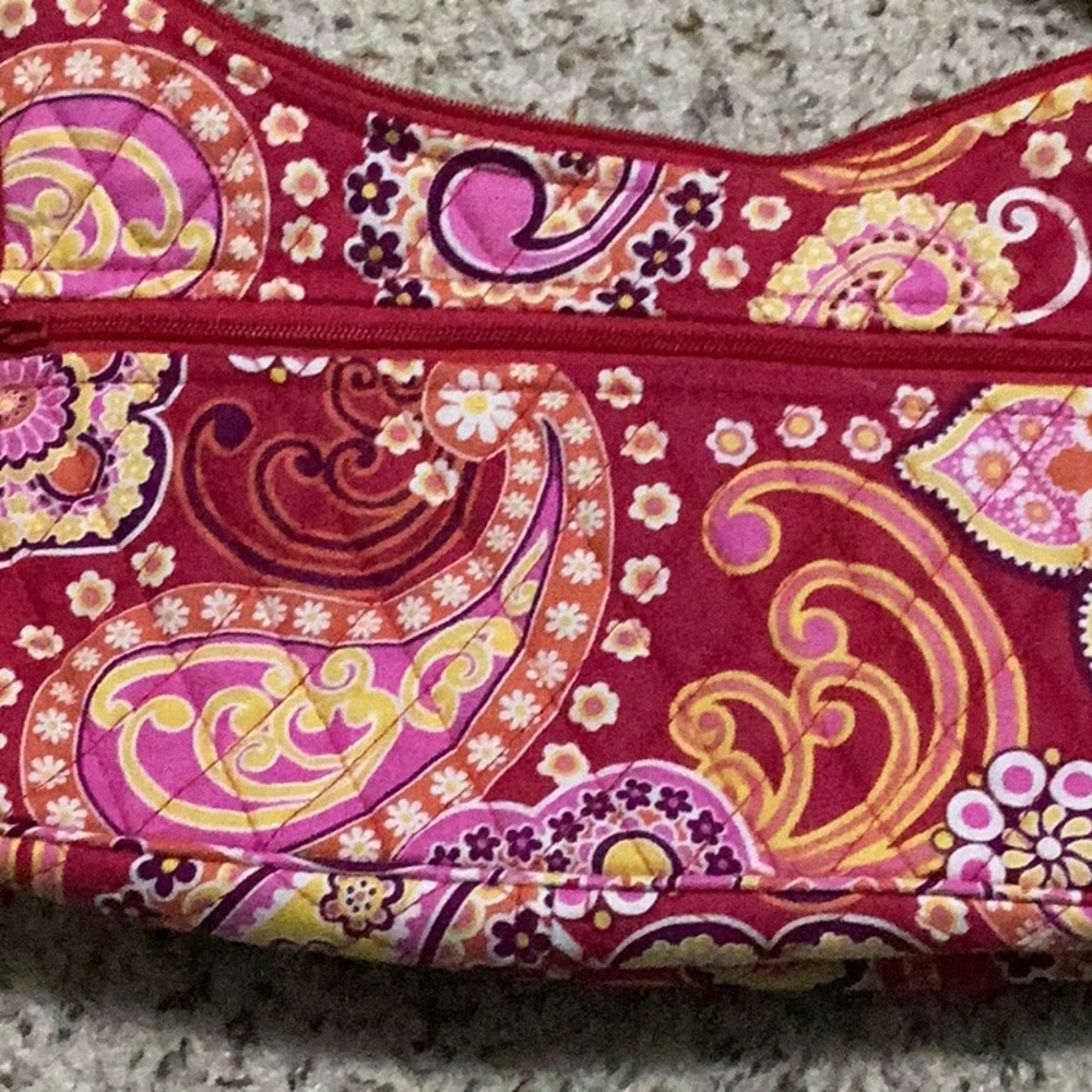 Vera Bradley Raspberry Fritz Crossbody purse 11 X 7 - Picture 5 of 5